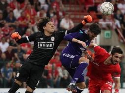 Con 25 jornadas disputadas, Standard de Lieja se mantiene en la cuarta posición, con 43 unidades. TWITTER/yosoy8a