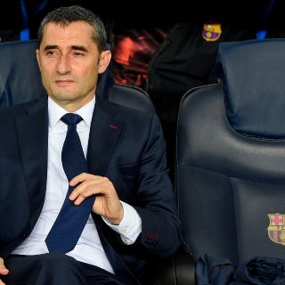 Barcelona renueva a Valverde por una temporada más