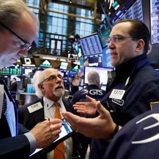 Wall Street opera optimista por negociaciones entre EU y China