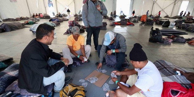 "Las formas no fueron correctas" con migrantes, dice Sheinbaum