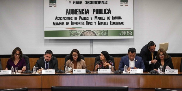 Por temor a evaluaciones, 150 mil maestros se jubilaron: SEP