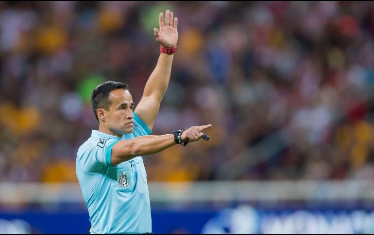 Rojas Castillo dirigirá esta noche su tercer encuentro entre Chivas y Atlas. MEXSPORT/ARCHIVO