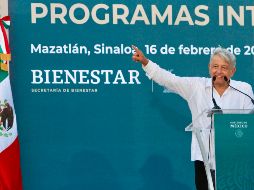El mandatario estuvo acompañado por el gobernador de Sinaloa, Quirino Ordaz, y la secretaria de Bienestar, María Luisa Albores. NTX/J. Lira