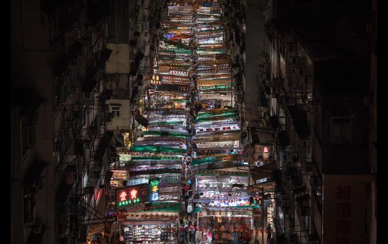 Aspecto de un mercado nocturno en Hong Kong, China. AFP/D. De la Rey