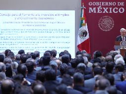 En el evento, López Obrador delineó algunos de los 25 proyectos prioritarios de su gobierno, en los que se busca fomentar la inversión. EFE/S. Gutiérrez