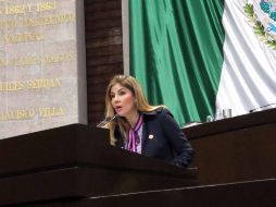 Abril Alcalá, diputada federal por el distrito 8 de Jalisco, advierte que el recorte pone en riesgo el apoyo de miles de becados. FACEBOOK/AbrilAlcala