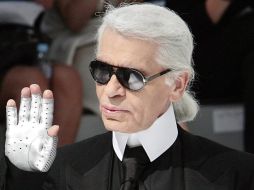 El mundo de la moda llora la muerte de Karl Lagerfeld, uno de sus rostros más polémicos y conocidos. AFP / ARCHIVO
