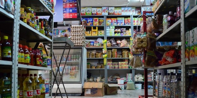 Abarroteros &lsquo;arrebatan&rsquo; mercado a los autoservicios