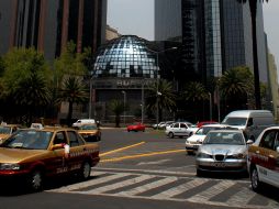 En la sesión se negociaron 248.4 millones de títulos en los mercados global y local. NTX/ARCHIVO