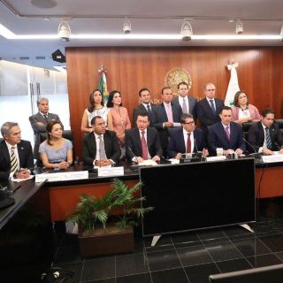 Gobernadores del PAN celebran Guardia Nacional con mando civil