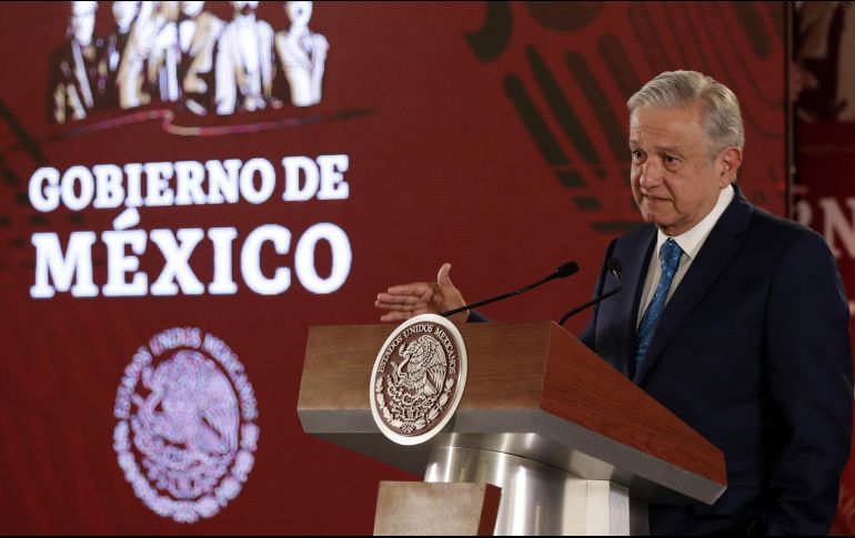 López Obrador señala que respeta los puntos de vista de quienes pidan se suspenda la consulta sobre la termoeléctrica, pero reitera que la gente es quien debe decidir. NTX / A. Monroy