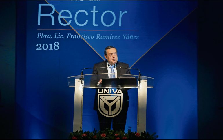 El rector de la Univa, Francisco Ramírez Yáñez, durante su informe de actividades. EL INFORMADOR/F. ATILANO