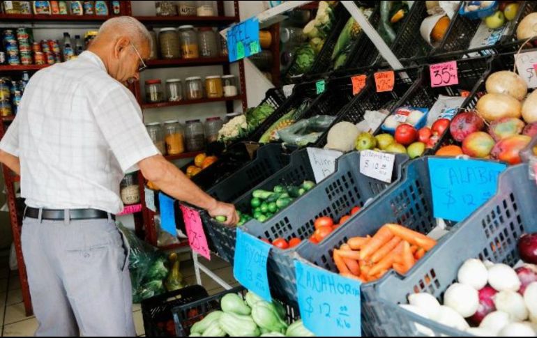 Entre los productos que registran un alza se ecuentra el chayote, cebolla, azúcar y huevo. EL INFORMADOR / ARCHIVO