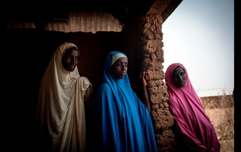 Mujeres desplazadas del área de los fulani, en Nigeria, se ven en una casa temporal en Kurosin. Los fulani son un pueblo nómada presente en varios países de África. AFP/C. Aldehuela