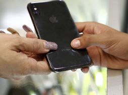 Entre los microorganismos más comunes que se encuentran en la superficie de los celulares están el estreptococo, estafilococo, difteroides y E. Coli, que causan enfermedades infecciosas. EL INFORMADOR / ARCHIVO