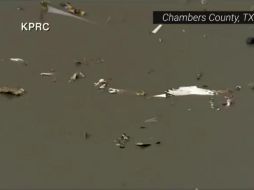 Captura de video que muestra los restos del aeroplano; autoridades implementaron un operativo para buscar posibles sobrevivientes. ESPECIAL