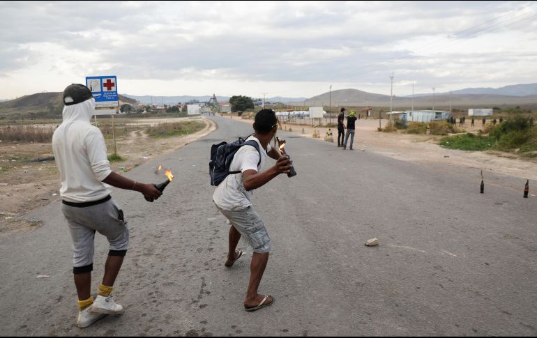 Un menor de 14 años y un adulto fallecieron por impacto de bala en la frontera con Brasil. REUTERS/R. Morales
