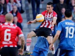 Hirving disputó los 90 minutos del encuentro ante el Feyen. TWITTER / @PSV