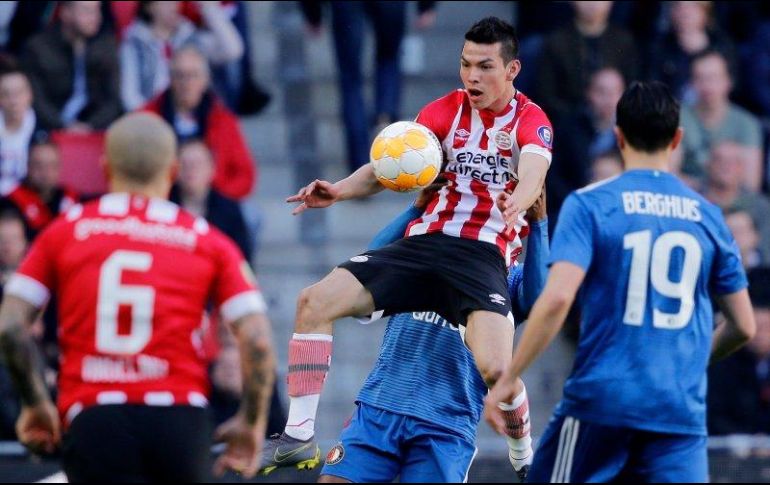 Hirving disputó los 90 minutos del encuentro ante el Feyen. TWITTER / @PSV