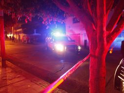 De acuerdo con paramédicos municipales, el sujeto presentó varios disparos en el tórax y el rostro. EL INFORMADOR / ARCHIVO