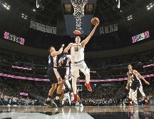 Nicola Jokic (#15) fue un dolor de cabeza para los Clippers. AFP / G. Ellwood