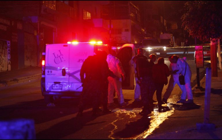 En la escena del crimen se aseguró una motocicleta y un arma de fuego con dos cartuchos útiles. EL INFORMADOR/Archivo