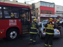 El accidente ocurrió la mañana de este martes en el cruce de avenida Niños Héroes y avenida 8 de Julio. ESPECIAL / Protección Civil Guadalajara