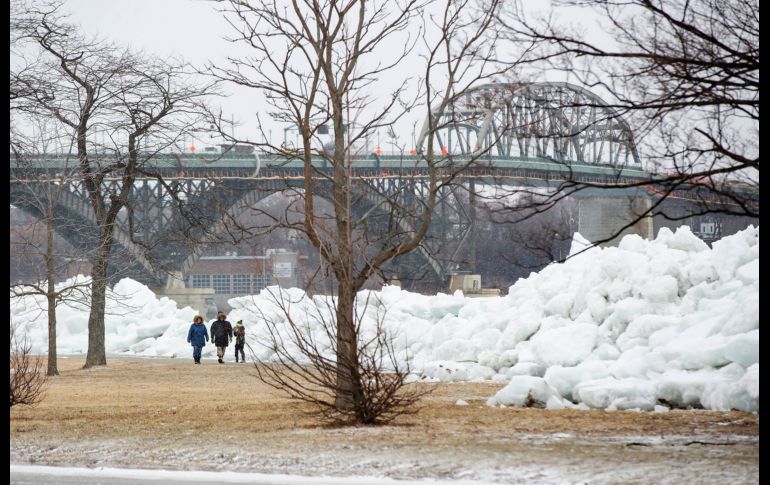 AP/The Canadian Press/T. Walton