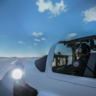 Autoridades detectan errores en vuelo desplomado en julio