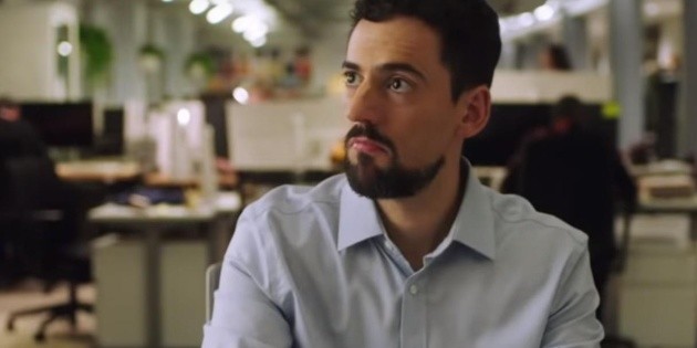 Luis Gerardo Mendez Muestra A Chava Iglesias Como Asistente De Moda El Informador