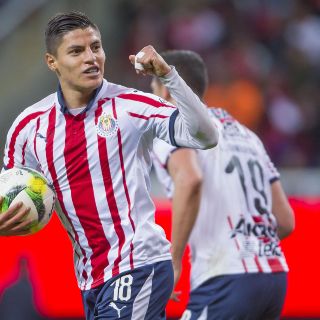 Cardozo prefiere a Ronaldo Cisneros que a JJ Macías