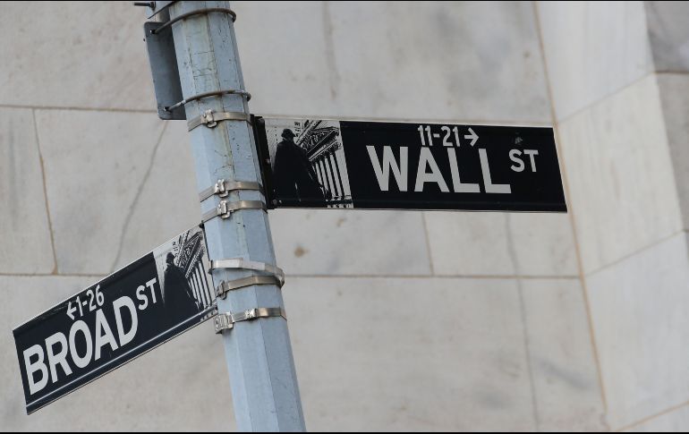 El marcador industrial Dow Jones registraba un ascenso de 91.18 puntos (0.35 por ciento) y se colocaba en 26 mil 007.18 unidades. REUTERS / B. McDermid