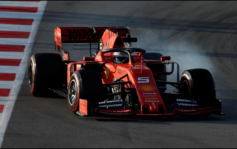 La mejor vuelta de Vettel con su Ferrari fue la más rápida en los ocho días de pruebas, con un tiempo de un minuto y 16.221 segundos con neumáticos C5 más blandos. REUTERS / A. Gea