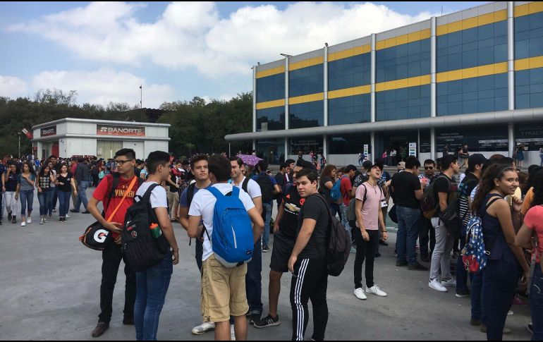 A raíz del incidente, ambos estudiantes fueron trasladados al Hospital Universitario. NTX/ARCHIVO