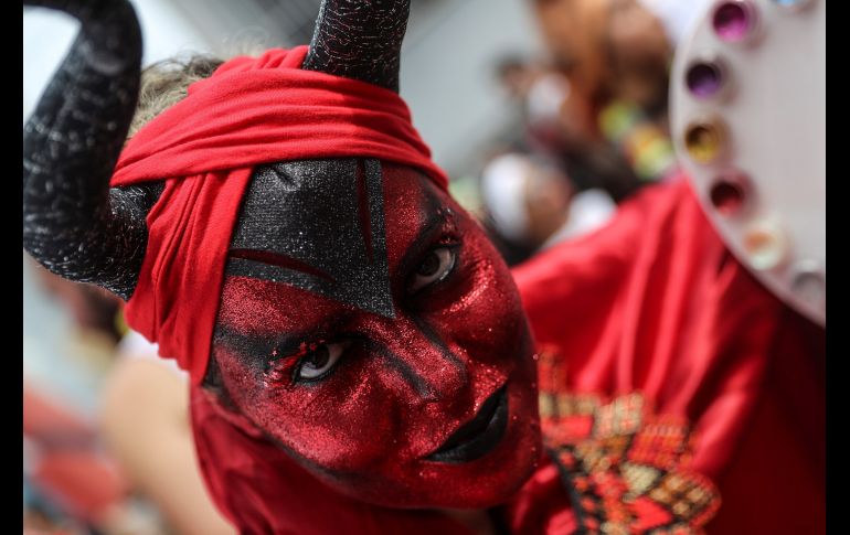 Este viernes comienza oficialmente el carnaval en Río de Janeiro, Brasil. Autoridades esperan a unos siete millones de personas en la majestuosa fiesta de cuatro días. EFE / A. Lacerda