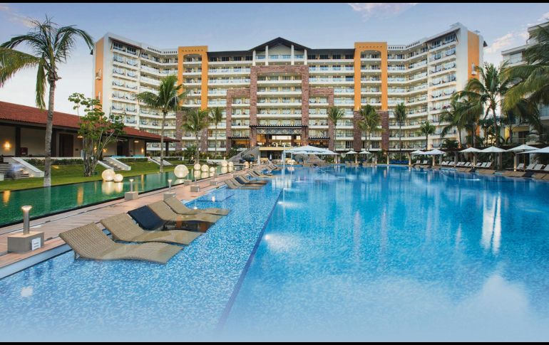 El agua es la mejor terapia para reponer energías, y en la playa la vida es más sabrosa. CORTESÍA