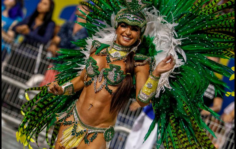 Las escuelas de samba desfilaron en el marco del carnaval de Sao Paulo, Brasil.