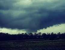 Un tornado captado a su paso por Dothan, Alabama. AFP/INSTAGRAM@Justin Merritt