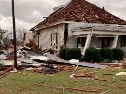El tornado tuvo vientos de hasta 266 kilímetros y tenía media milla de ancho. REUTERS / S. Fillmer