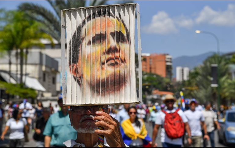 Guaidó, de 35 años, anunció el sábado pasado su retorno a Venezuela desde Ecuador y convocó a movilizaciones para este lunes y martes en Caracas y todas las ciudades del país. AFP / Y. Cortez