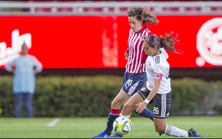 Chivas femenil cayó por 2-1 ante Atlas. MEXSPORT / C. de Marchena