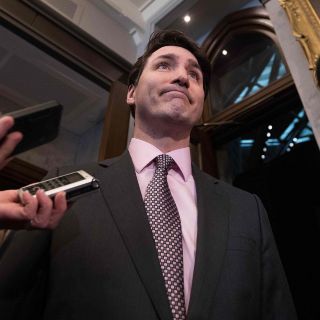 Tras crisis, Trudeau busca reorganizar su Gobierno
