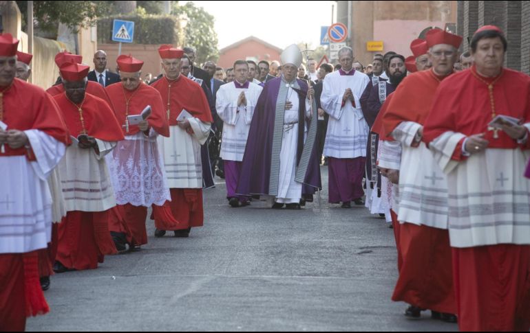 El Papa Francisco oficia una misa en la Basílica Santa Sabina con motivo del Miércoles de Ceniza. EFE/M. Brambatti