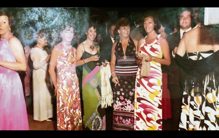 Las primas Verea, Conchita, Isa y Bella con Sofía Kunhardt.