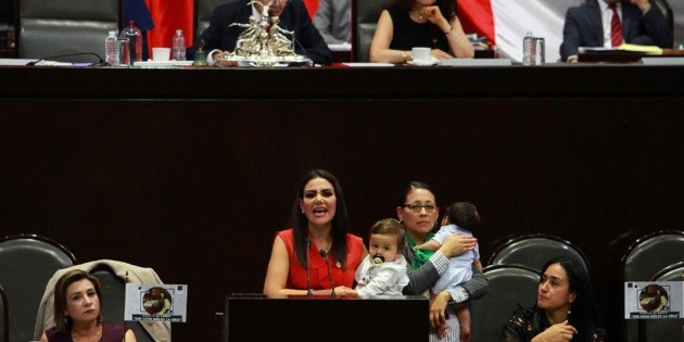 Diputada expone hartazgo de cr&iacute;ticas que sufren mujeres