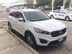 La camioneta fue localizada horas después por las corporaciones policiacas estacionada en una calle cercana al Teatro de la Ciudad. ESPECIAL
