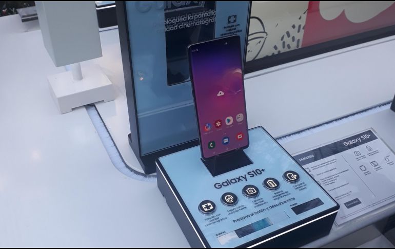 Los teléfonos están disponibles en preventa hasta el 14 de marzo y a partir de abril en venta libre, todas las compañías de telefonía móvil en México contarán con el equipo en sus distintas versiones. EL INFORMADOR/J. Castillo