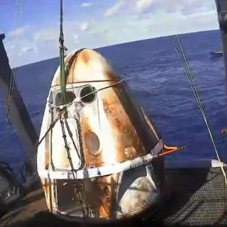 Nave espacial privada Crew Dragon regresa a la tierra