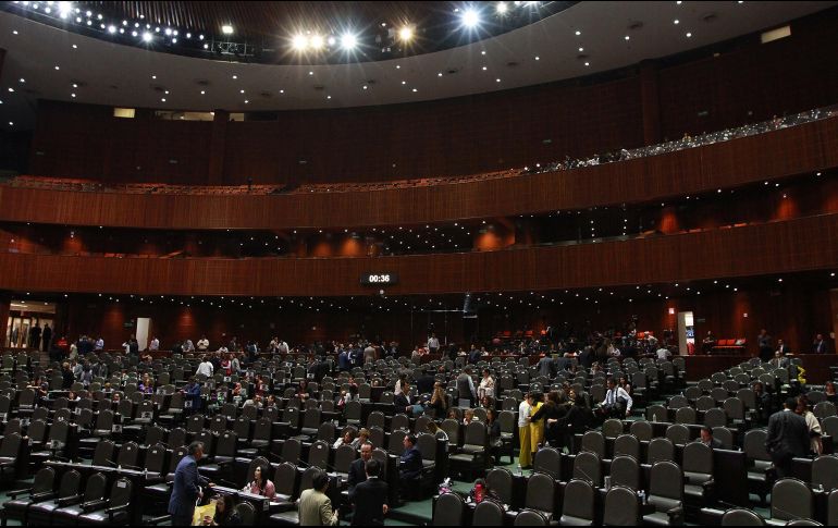 La medida se sometió a votación luego de una serie de cambios en el orden del día. NTX/F. Estrada