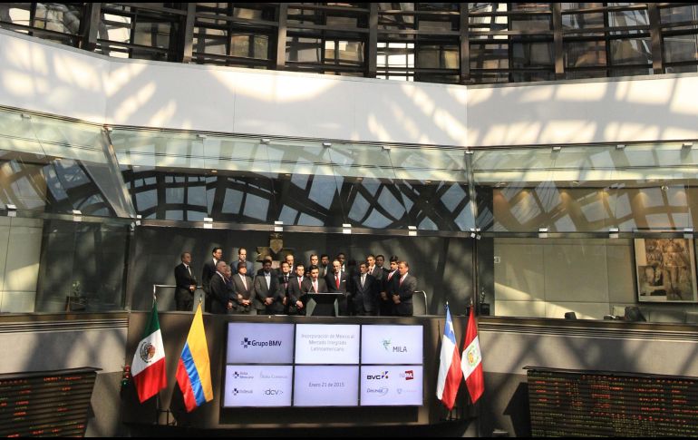 Las principales emisoras que colaboraron en la pérdida del mercado bursátil fueron Urbi Desarrollos Urbanos, Desarrolladora Homex, y Banco del Bajío. EFE/ARCHIVO